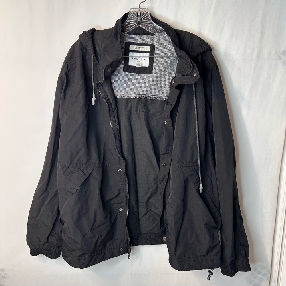 Goodfellow & Co Black Hooded Windbreaker Jacket Adjustable Waistband Zip Snap L